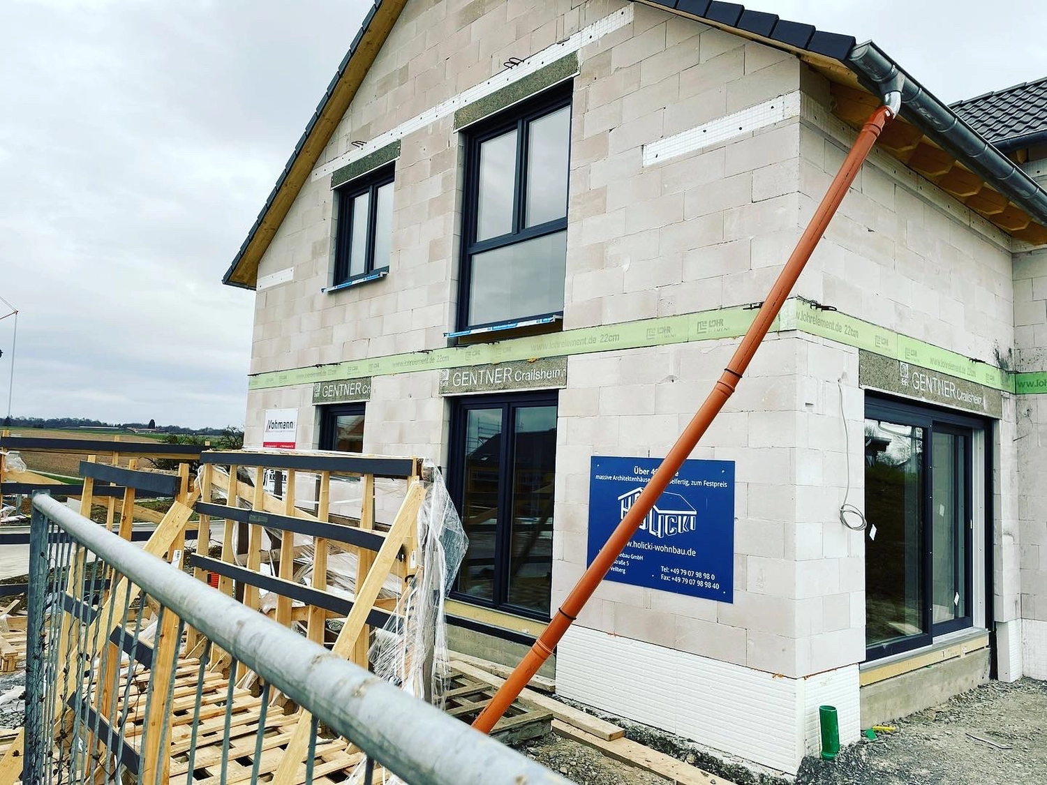 AP Fensterbau, Haus unter Kons-Anlage