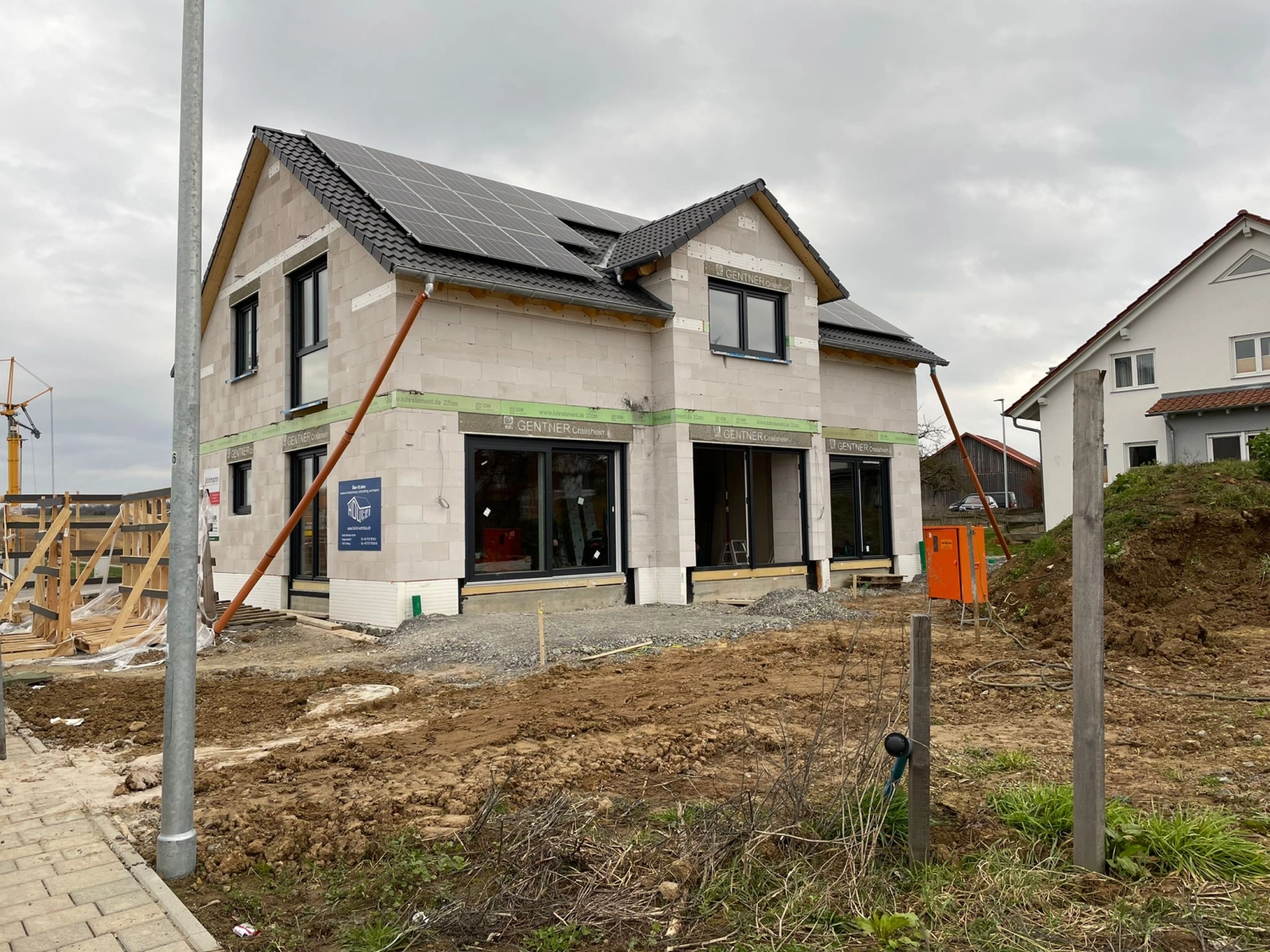 AP Fensterbau, Haus unter Kons-Anlage